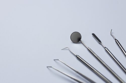materiales dentales alergia